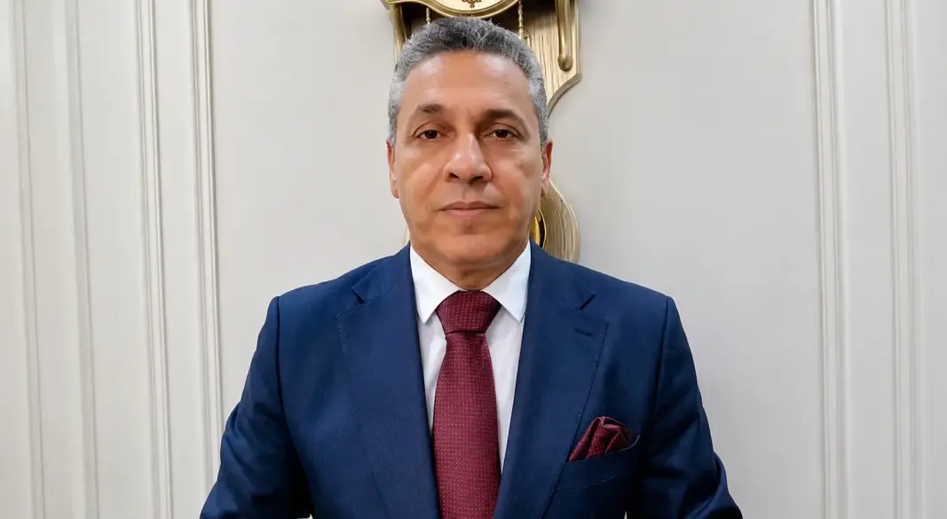 الدكتور رضا عبد السلام
